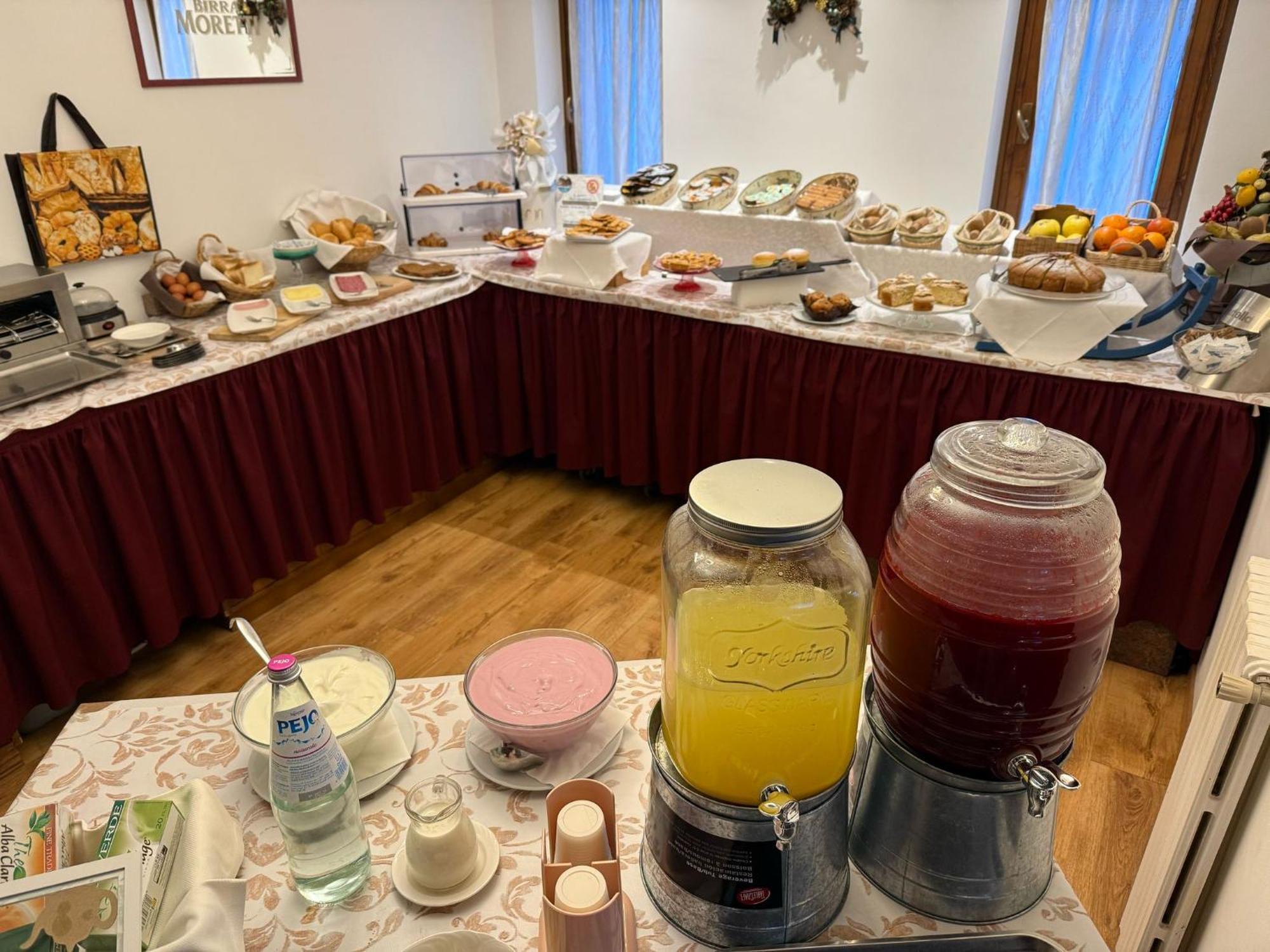 Hotel Marianna ロッカ・ピエートレ エクステリア 写真